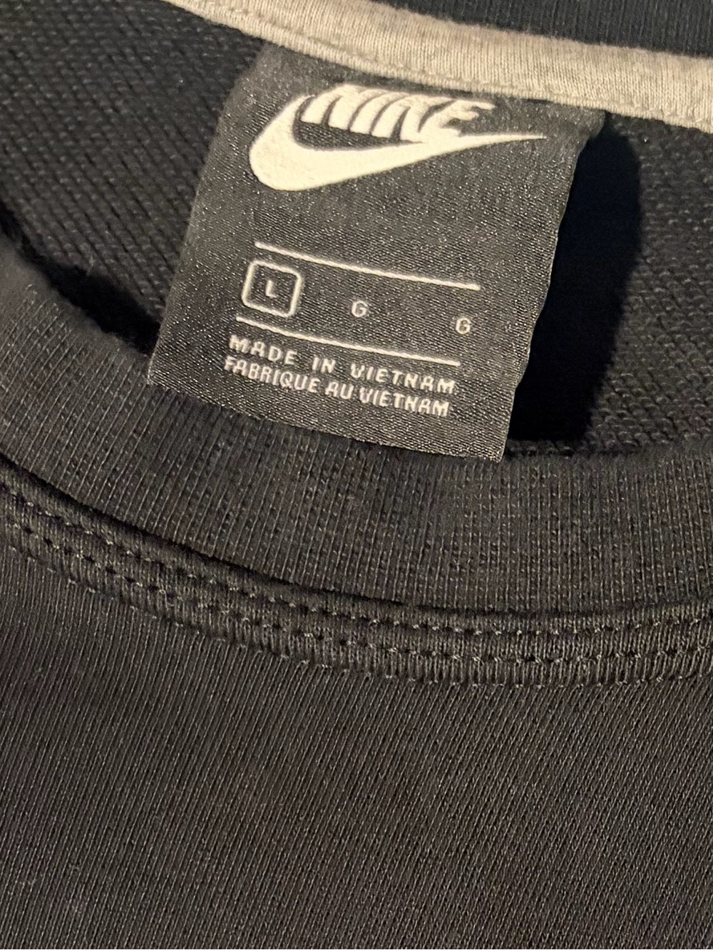 Nike Black Crewneck Sweatshirt Pullover Swoosh Logo Size L - Picture 2 of 3